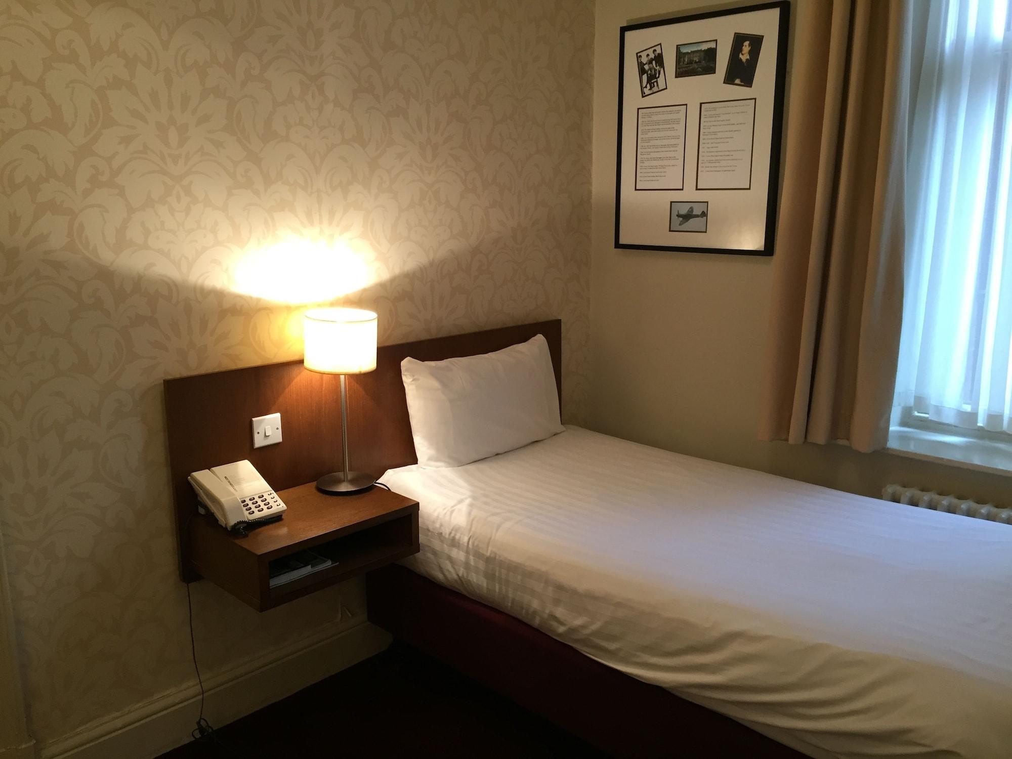 Hotel The Crown 3*