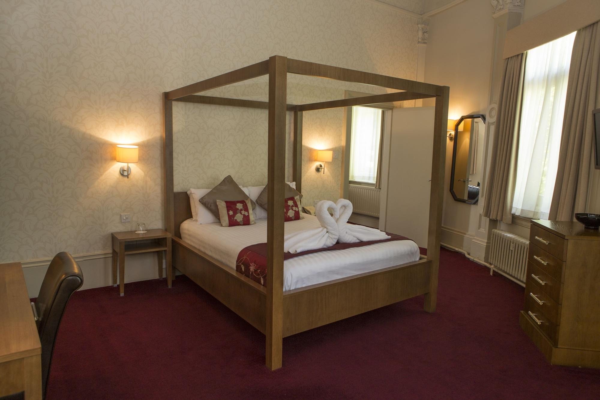 The Crown 3* Harrogate