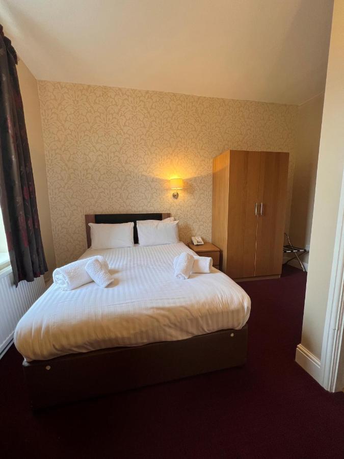 Hotel The Crown